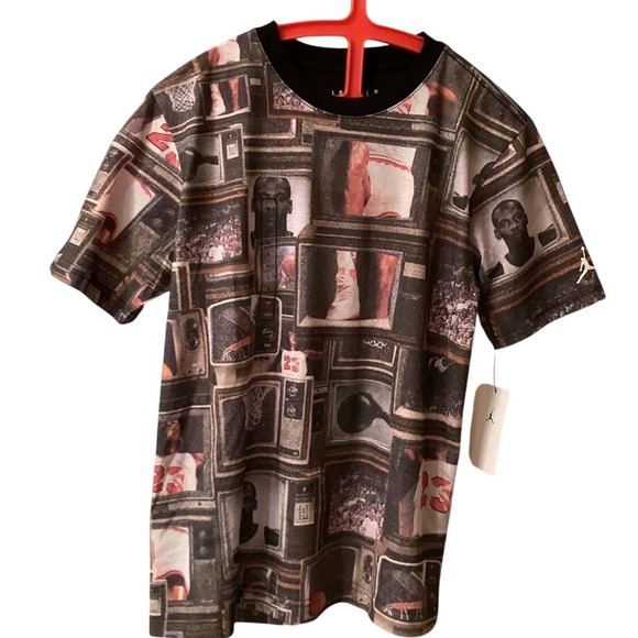 Jordan Other - Jordan Boys All Over Print Michael Jordan Vintage TV Graphic T-Shirt Black L NWT